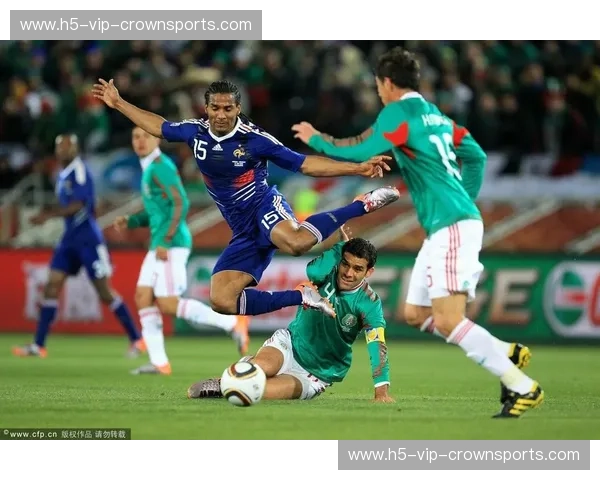 钢铁意志对决蝴蝶舞步：洛奇·马西亚诺与阿里，一场穿越时空的拳坛终极审判